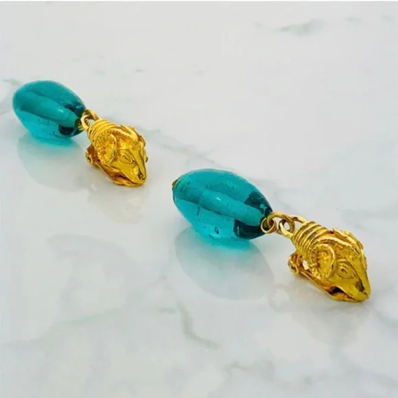 RARE VTG 80s Liza O Etruscan Ram Head Teal Colored Hand Blown Art Glass Earrings - Picture 5 of 9